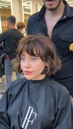 Top 50 Short Bob Hairstyles for Women in 2024 (Detailed Gallery + Video) | 50 Stunning Short Bob Hairstyles for Women Trending in 2024 | Aesthetic Women's Hairstyles & Haircut Inspo Layered Bob Fringe, Bob And Fringe Hairstyles, Short French Bob Thick Hair, Short Haircuts With Fringe, Curly Bob Fringe, Bob Hair With Highlights, Short Modern Hairstyles For Women, Chin Length French Bob, Layers Bob Short