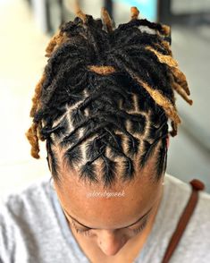 Loc Updo Ponytail, Simple Loc Styles For Women, Dredlocs Style Woman, Loc Mohawk Styles, Unique Loc Styles Short, Loc Updo Styles Short, Unique Loc Styles, Loc Maintenance, Short Dreadlocks Styles