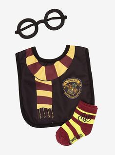 a harry potter bib and pair of glasses