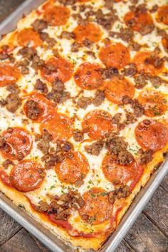 Biscuit Pizza Crust, Biscuit Crust Pizza, Easy Italian Pasta Salad, Biscuit Crust, Biscuit Pizza, Cheesy Biscuit, Pizza Stromboli, Recipes By Ingredients, Leftover Pizza