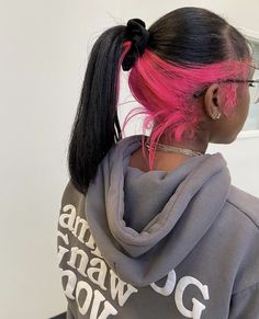 Skunk Hair, Pink And Black Hair, Pink Hair Dye, Girl Hair Colors