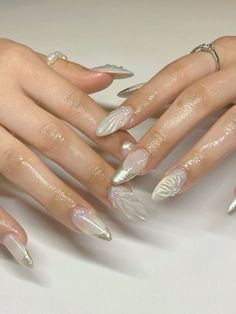 Angelic Nails Aesthetic, Pretty White Nails, White Chrome Nails Designs, Aphrodite Nails, Nail Art Moon, Siren Nails, Angelic Nails, Pearl Chrome Nail, Ethereal Nails