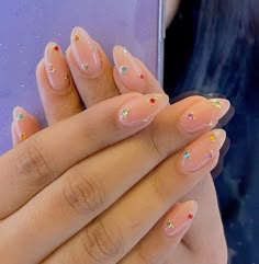 Nails With Studs Simple, Nail Designs With Small Rhinestones, Small Gem Nails, Simple Gel Nails With Gems, Nail Jewels Simple, Dip Nails With Rhinestones, Minimal Gem Nails, Simple Acrylic Nails Coffin With Gems, Gel X Nails With Rhinestones