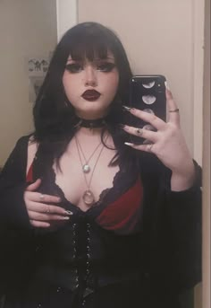 Hot Goth Outfits Plus Size, Plus Size Goth Makeup, Plus Goth Outfits, Short Hair With Long Front Pieces, Chubby Alt Outfits, Plus Size Goth Outfit Ideas, Fat Goth Girl, Hot Plus Size Outfits