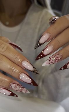 Vintage Almond Nails, Fall Long Almond Nails, December Nails Almond Shape, Red And White Almond Nails, Almond Stiletto Nails Short, Nails 2024 Almond, Christmas Almond Nails Ideas, Kali Uchis Inspired Nails, Christmas 2024 Nails