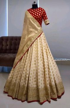 Lehnga Designs Traditional, Phera Outfit Bride, Phere Outfit For Bride, Lehenga For Wedding, Lehenga Saree Design, Latest Bridal Lehenga