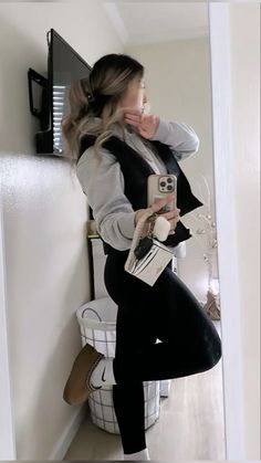 Cute Outfits School, Grade Goals, Pakaian Hipster, Stile Blair Waldorf, Winter Mode Outfits, Adrette Outfits, Mode Emo, Fest Outfits, Latina Fashion Outfits