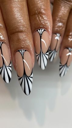 Hirsch Hunty✨ (@nailsbyhirsch) • Instagram photos and videos Black And White Nail Ideas Simple, Black Nail Designs Trending Now, Nail Colours 2024, Aesthetic French Tip Nails, Line Work Nails, Cool French Tip Nail Designs, Aesthetic Nails Acrylic Summer, Line Art Nails, Graduation Nails Ideas