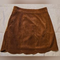 Nwt Loveriche Brand Scalloped Hem Corduroy Style Skirt Boutique Purchased Size Small Measurements In Pictures Smoke Free Pet Free Home Fitted Brown Corduroy Mini Skirt, Fitted Mini-length Corduroy Skirt, Style Skirt, Scalloped Hem, Skirt Fashion, Womens Skirt, Boutique, Pet, Skirt