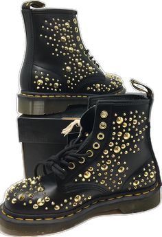 Winter Streetwear Boots With Spikes, Spiked Boots For Winter Streetwear, Gold Ankle Boots For Winter, Gold Boots With Round Toe For Winter, Casual Gold Ankle Boots, Studded Boots, Gold Stud, Gold Studs, Boots Black