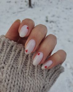 Simple Almond Valentines Nails, Valentines Day Nails Subtle, Valentines Day Nails White And Red, Valentines Day Nails Round Shape, Milky Valentines Nails, Dip Oval Nails, Valentines Day Nails Round, Tiny Heart Nails, Heart Almond Nails