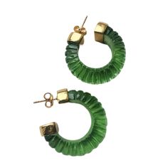 ESME EARRINGS GREEN WHAT IT IS: Modern hoops with thick gold tips WHY IT’S SPECIAL These earrings are formed of specialized hand-cut hydro glass. GOOD TO KNOW: Colors: Lemon, Green, Citrine Drop: 2cm WHY WE LOVE SHYLA: This London brand delivers clean, minimalist and contemporary jewelry that packs a punch (have you seen their rings?!). Using only natural stones and ethically sourced or recycled metals, thoughtful production is the cornerstone of their timeless creations. Green Citrine, London Brands, Gold Tips, Earrings Green, Recycled Metal, Creative Jewelry, Contemporary Jewelry, Citrine, Natural Stones