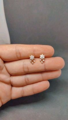 Simple Studs Gold, Earrings For Small Ears, Gold Small Earrings Designs, Baby Earrings Gold Indian, Simple Earrings Gold Indian, Ear Tops Gold, Baby Bangles Indian Gold, Ear Rings Gold Indian Daily Wear, Gold Stud Earrings Designs