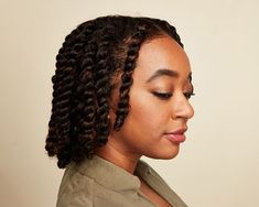 47 Photos That Will Convince You to Finally Get Goddess Braids 2 Strand Twist Styles Natural, Twist Dreadlocks, 2 Strand Twist Styles, 2 Strand Twist, Two Strand Twist Hairstyles, Marley Braiding Hair, Marley Twist Hairstyles, Dreadlocks Styles, Double Twist