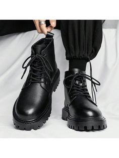 Negro  Collar  Poliuretano   Embellished Mens Goth Boots, Pull And Bear Boots, Shein Boots, Rave Boots, Alt Shoes, Goth Wardrobe, Motorcycle Riding Boots, Workwear Boots, Goth Guys