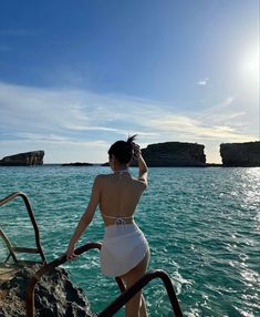 Beach Photo Inspiration, Summer Poses, Summer Picture Poses, Beach Pictures Poses, Trip Outfits, Beach Poses, Beach Photoshoot, Summer Feeling, Summer Photos