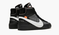 The Off-White x Nike Blazer “Grim Reaper” is one of two spooky editions of the Blazer that Virgil Abloh remodeled for Halloween 2018.  Inspired by the dark look of the infamous grim reaper, the silhouette features an all-black upper with an oversized white Swoosh.  Orange detailing completes the Halloween color palette.  The shoe is crafted with a semi-translucent synthetic material and incorporates leather and suede detailing.  Abloh’s signature zip-tie is done in light blue.  The Off-White x N Nike Blazer Black, Blazers Nike, Doudoune The North Face, Off White Blazer, Off White X Nike, Black Dating, Unique Sneakers, Nike Blazer Mid, Baskets Nike