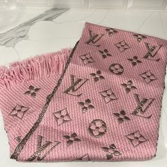 Brand New Condition Worn Once 100% Authentic Pretty Pink With Silver On Reverse Side Pink Louis Vuitton, Louis Vuitton Accessories, Wool Scarf, Pretty Pink, Pretty In Pink, Scarf Wrap, Scarf Accessory, Louis Vuitton, Women Accessories