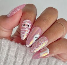 Halloween Kawaii Nails, Mummy Nail Art, Kawaii Spooky Nails, Trippy Halloween Nails, Nail Art Pink, Acrylic Nails Almond Shape, Halloween Manicure, Pink Chrome Nails, Pink Chrome