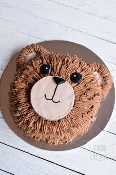 there is a cake that looks like a bear