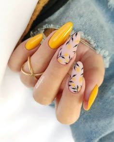 Boho Nails, Colorful Nails, Yellow Nails, Classy Nails, Dream Nails, Floral Nails, Fancy Nails, Short Acrylic Nails