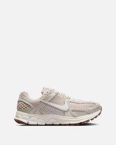 Nike Women Sneakers Women's Zoom Vomero 5 'Light Orewood Brown' Nike Zoom Vomero 5, Zoom Vomero 5, Vomero 5, Nike Zoom, Side Panels, Panel Siding, Low Top, Patch Logo, Top Sneakers