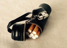 Cool Lighters, Puff And Pass, Metal Chain, Things To Buy, Girly Things, Photoshop, Purse, Lost, Zipper