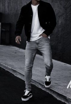 Winter Outfits Men 2022, Grey Jeans Outfit Men, Mens Fashion Ideas, Vans Outfit Men, Fashion Outfits Aesthetic, Mens Fashion Rugged Simple, Casual Outfit Summer, Black Outfit Men