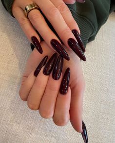 Khloe Kardashian Nails, Kardashian Nails, Deep Red Nails, Dark Red Nails, Wine Nails, Winter Nails Acrylic, Nagel Tips