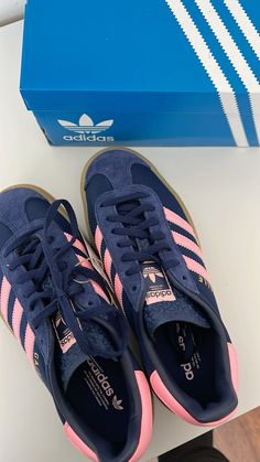 Addias Gazzels, Cute Gazelles, Colorful Gazelle Adidas, Blue And Pink Gazelle, Addias Shoes, Gazzeleadidas Shoes, Sambas Adidas, Adidas Gazelle Bold