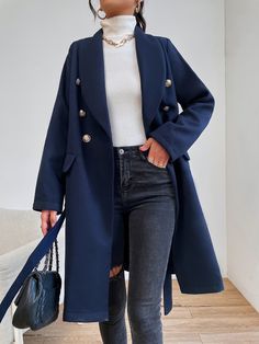 Long Blue Blazer Outfit, Dark Blue Winter Outfit, Dark Blue Coat Outfits For Women, Blue Overcoat Outfit Women, Navy Jacket Outfit Winter, Navy Blue Coat Outfits For Women, Navy Blue Coat Outfit Winter, Dark Navy Outfit