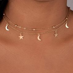 Star Moon Choker Necklace. Dream big and wish upon a star with this stunning two layer Star Moon Choker Pendant. #spiritualjewelry Star Necklaces, Moon Choker Necklace, قلادات متدلية, Moon Choker, Bracelet Rings, Wish Upon A Star, Stars Moon, Choker Pendant, Accessories Silver