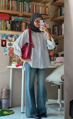 Casual Outfits For Hijabi Women, Outfit Inspo For Hijabis, Smart Casual Hijab Outfits, Movie Date Outfits, Hijab Fashion Summer, Muslimah Style