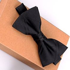 Men's Bow Tie With Stylish Pattern - Wnkrs Dapper Tie With Butterfly Knot For Black Tie Events, Dapper Bow Tie For Formal Father's Day, Elegant Black Bow Tie For Father's Day, Dapper Bow With Butterfly Knot, Dapper Suit And Tie Accessories With Detachable Bow, Party Suit And Tie Accessories With Detachable Bow, Dapper Satin Bow Tie For Business, Classic Bow Tie For Father's Day, Classic Bow Tie For Father's Day Party