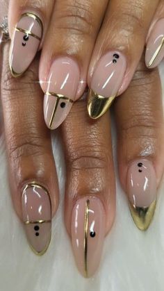 Natural Nails Manicure, Beautiful Nail Designs, Gold Nails, Cute Acrylic Nails, Perfect Nails, Nude Nails, Nails Nails, Nail Manicure