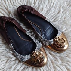 Pre Owned Unique 3 Colors Tb Flats Brown, Gray& Golden Bronze Gold Logo Regular Wear,Any Use In Photos Brown Flats, Bronze Gold, Tory Burch Flats, Flat Color, Gold Logo, Tory Burch Shoes, Flat Shoes Women, Loafer Flats, Brown And Grey