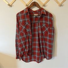 Oversized Red Flannel. Women’s Size Medium. This Is The Perfect Comfy Flannel. Brand New Condition! All The Buttons Are There, And Are Perfect! The Measurements Are In The Pictures I Always Ship Out Within 24-48 Hours. All My Listings Come From A Smoke Free Home! If You Have Any Questions Please Comment!!! I Am Always Open To Reasonable Offers :) Oversized Red Flannel Shirt For Fall, Oversized Red Long Sleeve Flannel Shirt, Oversized Red Flannel Shirt, Oversized Red Flannel Shirt Casual, Oversized Red Flannel Shirt Casual Style, Red Relaxed Fit Flannel Shirt, Eyelet Blouse, Oversized Flannel, Sleeveless Tops Summer