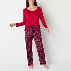 You'll love adding this Liz Claiborne women's Cool and Calm 2-piece pajama set to your wind-down routine. It's made from soft stretch-jersey with breathable, temperature-regulating, and moisture-wicking fibers to activate cooling all night. It includes a long-sleeve henley top and coordinating printed pants with a drawstring waistband and side slip pockets.# Pieces In Set: 21st Piece Description: Top1st Piece Apparel Length: 26 Inches1st Piece Fabric: Jersey1st Piece Fiber Content: 95% Rayon, 5% Henley Top, Pajama Sets, Printed Pants, Drawstring Waistband, Liz Claiborne, Women Long Sleeve, Pajama Set, 2 Piece, Moisture Wicking