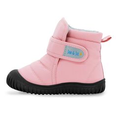 Toasty-Dry Booties are the perfect flexible and adjustable boot for cold weather! Water Resistant: With fluorine-free Bionic-Finish® Eco technology Flexible: Moves effortlessly with your child’s feet Insulated: Temperature rated -10℃ with inner Sherpa lining and insulated middle layer Lightweight: Not your average clunky boot! Me-Put-On™: Smart shoe-tongue and adjustable hook-and-loop closure Eco Technology, Kids Winter Boots, Rain Suits, Toddler Winter, Toddler Boots, Rain Pants, Snow Angels, Winter Adventure, Flexible Design