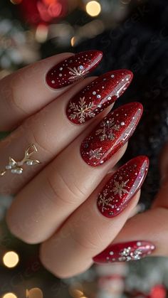 Elegant Nails For Christmas, Xmas Gel Nails, Gingerbread Nails, Nails Unique, Xmas Nail, Red Nails Glitter, Christmas Gel, Red Christmas Nails, Christmas Nails Easy