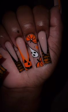 By @exoticc.glam Halloween Acyrilics Nails, Coffin Nails Designs Halloween, Halloween Xl Nails, Halloween Xxl Nails, Glam Halloween Acrylic Nails, Baddie Halloween Nails Instagram, Holloween Nails 2022 Long, Halloween Baddie Nails, Xxxl Halloween Nails