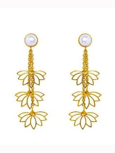 Aditi Bhatt - Lotus and pearl earrings - Trendroots Pearl Fashion, Early Spring Outfits, Current Fashion Trends, Lovely Earrings, Petite Outfits, Pearl Studs, Spring Outfits Casual, Lotus, Pearl Earrings