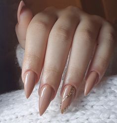 Engagement Nail Art, Matte Stiletto Nails, Engagement Nails, Brown Acrylic Nails, Hard Gel Nails, Blush Nails, Oval Nails, Nails Desing