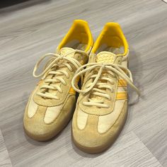 Worn A Few Times, Cute Adidas Gazelle Yellow Sneaker, Just Cleaning Out My Closet! Cute Adidas, Adidas Yellow, Yellow Adidas, Shoes Yellow, Yellow Sneakers, Yellow Shoes, Adidas Gazelle, Adidas Shoes, Adidas Women