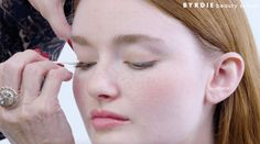 How to Get "Barely-There" Eyeliner for a Subtle Makeup Look Barely There Eyeliner, Eyeliner For Sunken Eyes, Subtle Eyeliner, Natural Eyeliner Tutorial, Best Drugstore Eyeliner, Thickening Mascara, Eyeliner Application, Natural Eyeliner, Subtle Makeup