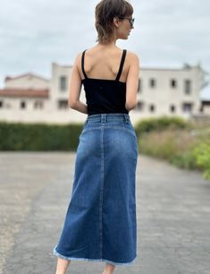 Premium denim + flattering cut + super-cute patch-pockets + frayed hem detail all add up to the feels-like-it-was-made-for-you Patch Pocket Denim Midi Skirt, only from Wash Lab Denim. The cover model is 5'9" wearing size 26 Fabric: 95% Cotton 4% Polyester 1% Spandex Length: 28" from the waist Below The Knee Skirt, Denim Corset Top, Sleeveless Denim Dress, Denim Corset, Cute Patches, Denim Overall Dress, Knee Skirts, Cropped Flare Jeans, Tee Shirt Dress