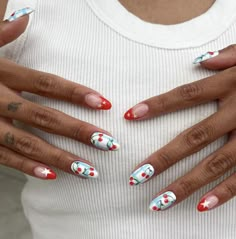 Show off your American pride with Fourth of July nails that dazzle and delight. Think bold colors, patriotic symbols, and plenty of glitter for a manicure that's as festive as the holiday itself. 🇺🇸💅 #AmericanPride #FourthOfJulyNails #PatrioticMani Trending 4th Of July Nails, 4th Of July Cherry Nails, Minimalist 4th Of July Nails, Fourth Of July Nail Art, Amalfi Nails, Americana Nails