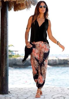 Capri Outfits Women Summer Classy, Edgy Resort Wear, Black Boho Pants Outfit, Amazon Beach Vacation Outfits 2023, Summer Vacation Clothes, Cruise Attire For Women, Boat Outfit Women, Resort Casual Attire Women, Caribbean Outfits