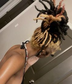 Mixed Color Locs, Peekaboo Dreadlocks, Thick Locs Hairstyles For Women, Reverse Dyed Locs, Loc Highlights, Puffy Locs, Loc Color Ideas, Peekaboo Locs