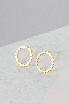 A gorgeous hollow serrated circle that is both delicate and classy. Earring made of high-quality 24k matte gold plating over brass base.A great earring that works well for both daytime and nighttime outfits!Item will arrive in a pretty gift box as shown in last image, ready to give, with my brand logo and a pretty ribbon, just perfect for that special gift!Item is also available in 925 matte silver plating, as seen in image 3. If you would like to purchase this item in silver please proceed with Air Ring, Turquoise Jewelry Set, Circle Stud Earrings, Nature Inspired Rings, Earrings Classic, Jewellery Indian, Minimalist Studs, Sparkly Things, Silver Signet Ring